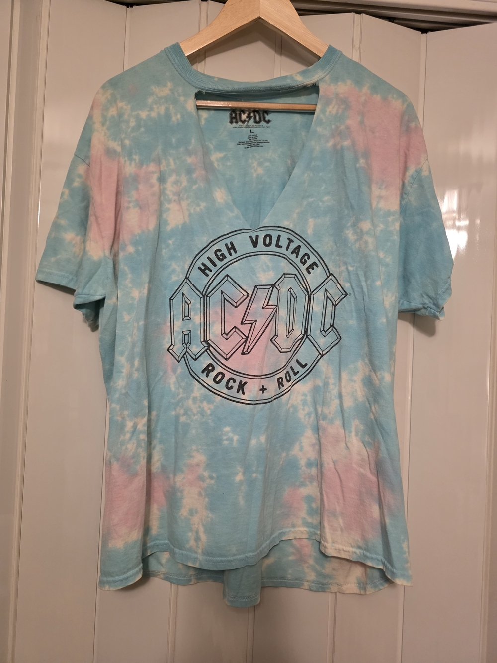 AC/DC High Voltage Tie-Dye V-Neck Tee in Light Blue & Pink